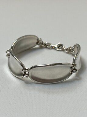 Matsu Jewellery Silver Rolled Oval Link Bracelet - Authentic